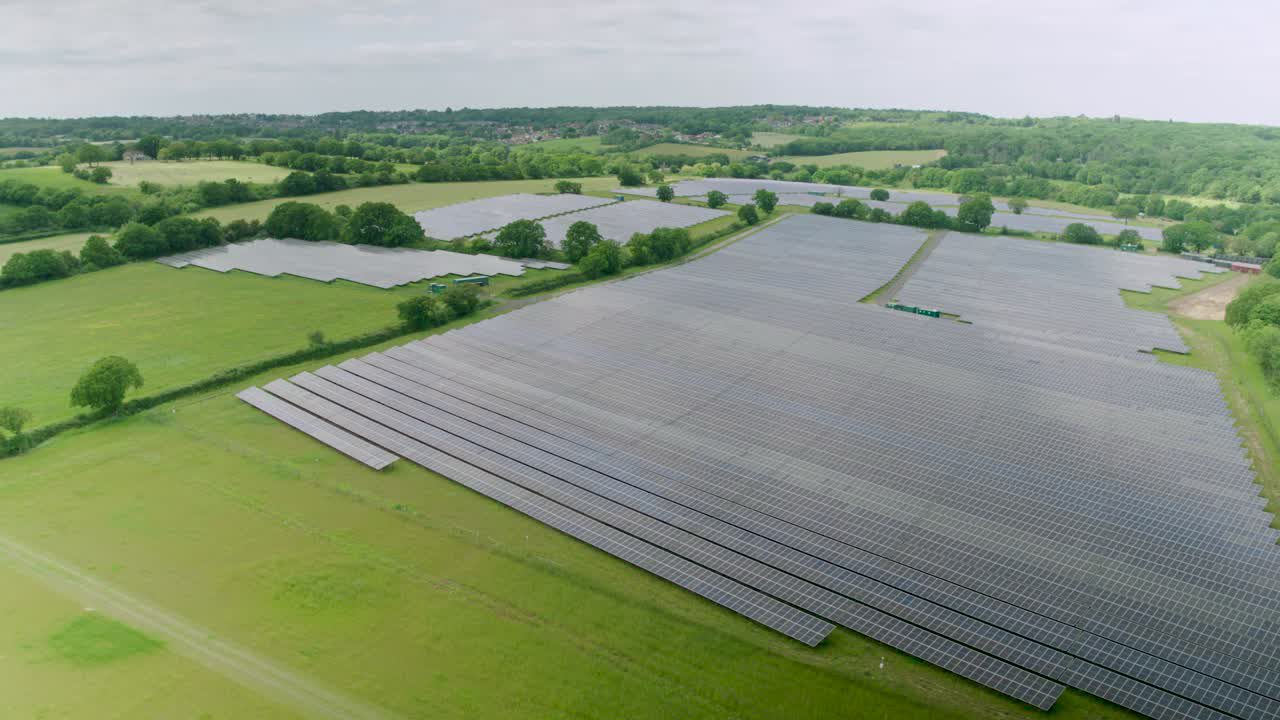 Controversial Solar Farm Approved Near Bristol to Power 18,000 Homes ...